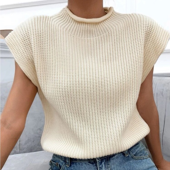 Ivory / black Mock-neck knit Sweater shoulder pad Vest - Picture 2 of 13